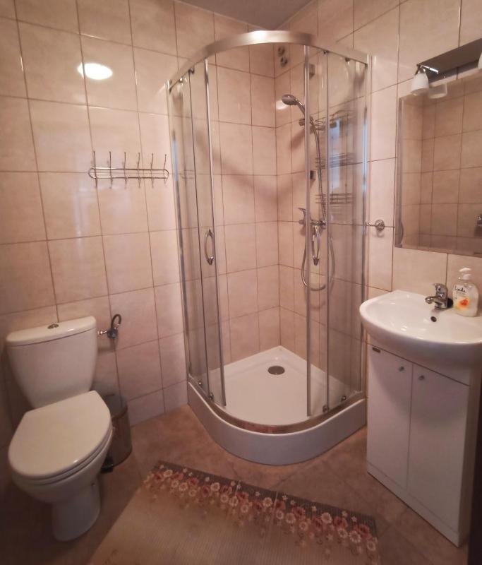 Quadruple Room with Private Bathroom image 2