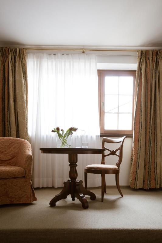 Single Room image 4