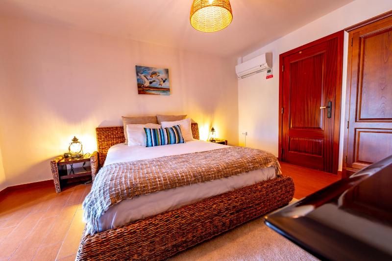 Double Room with Private External Bathroom image 1