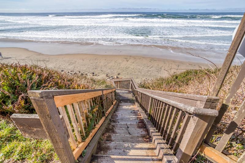 Castlewood By The Sea - image 20