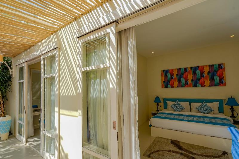 Awila Villas Kuta 3-Bedroom Private Pool Villas Near Kuta Beach - image 3
