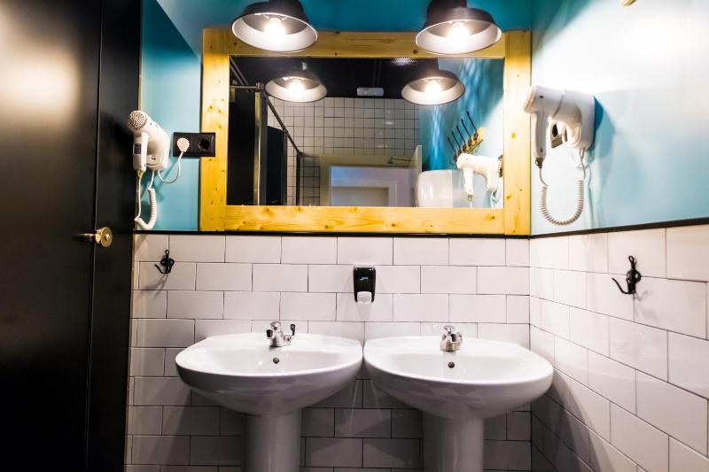 Double Room with Shared Bathroom image 4