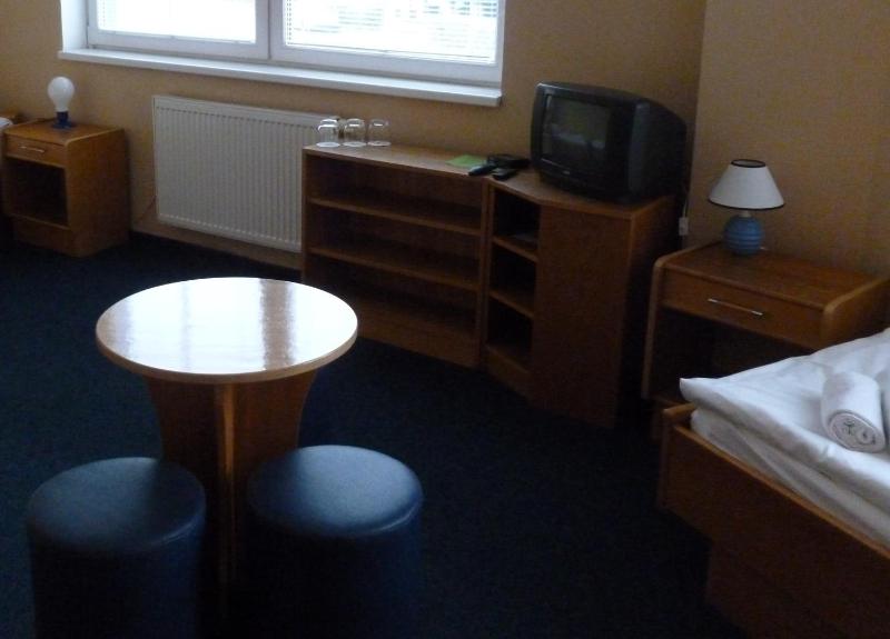 Double or Twin Room image 3