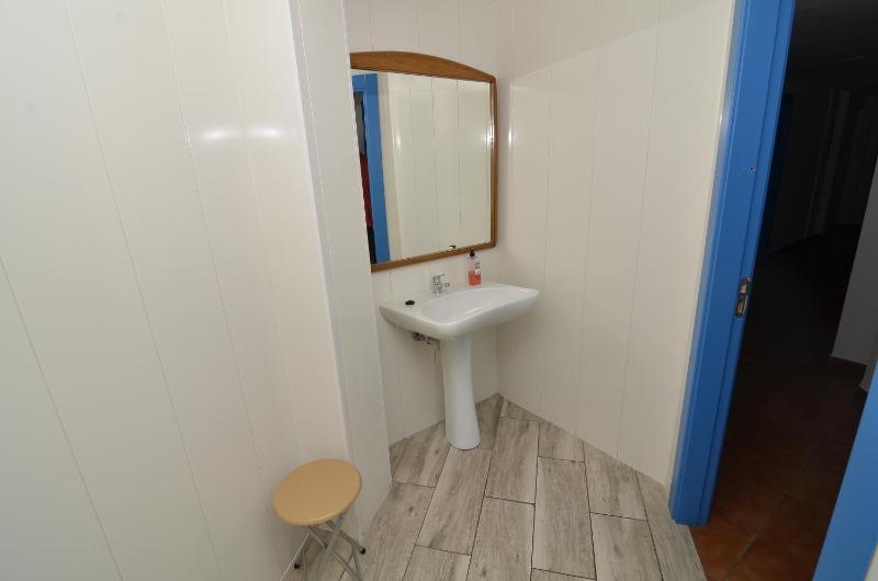 Triple Room with Private External Bathroom image 2