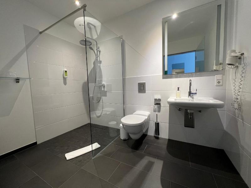 Suite image 2