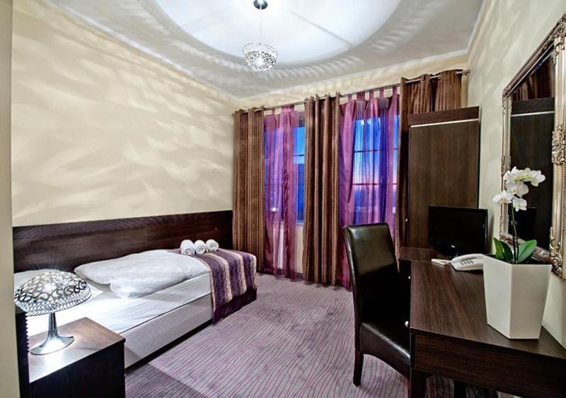 Single Room image 3