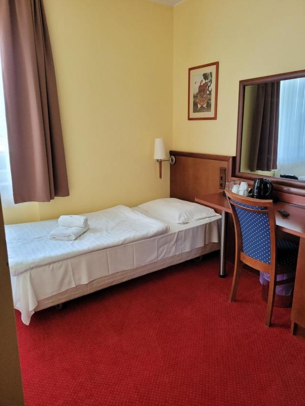 Triple Room image 3