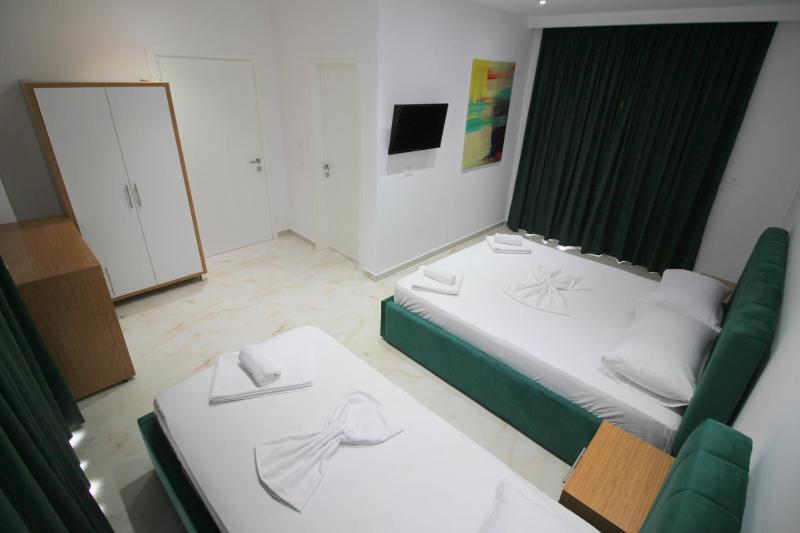 Moonshine Hotel - image 5