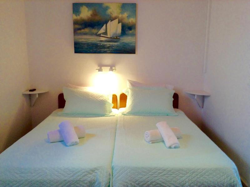One-Bedroom Apartment with Sea View image 2