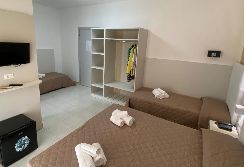 Family Room image 4