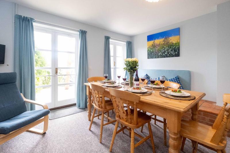 4 Crespigny House - Aldeburgh Coastal Cottages - image 5