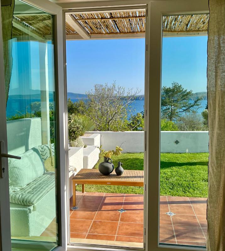 Apartment with Sea View image 2