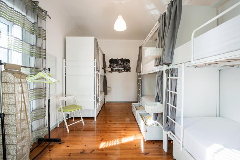 Bed in 6-Bed Mixed Dormitory Room image 1
