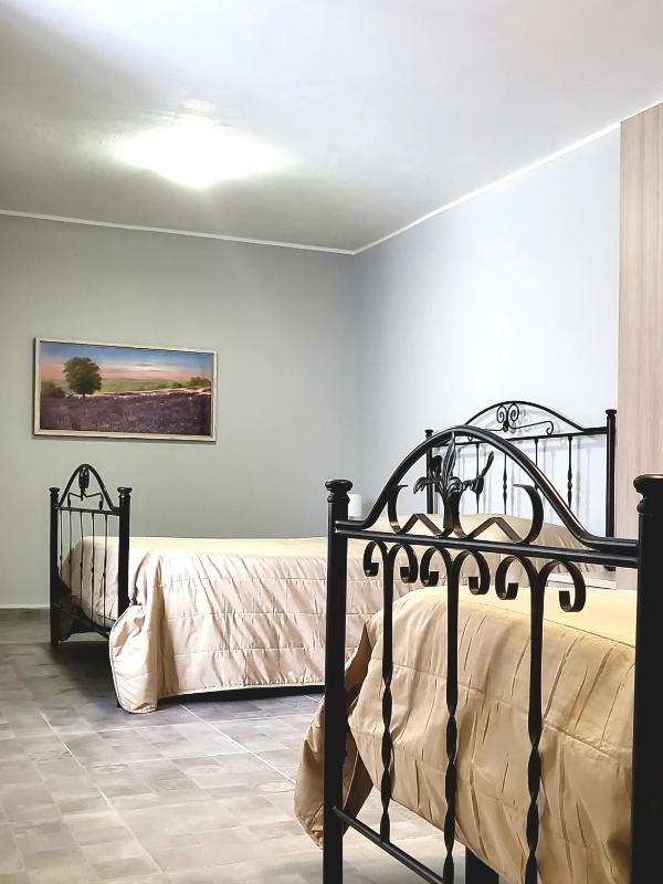 Economy Double or Twin Room image 3