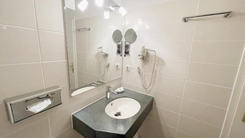 Triple Room image 4