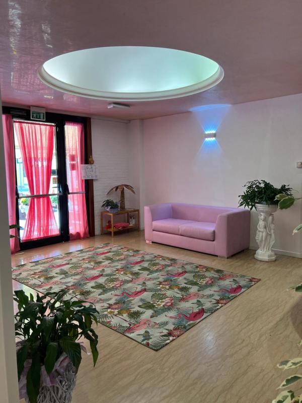 Single Room image 3