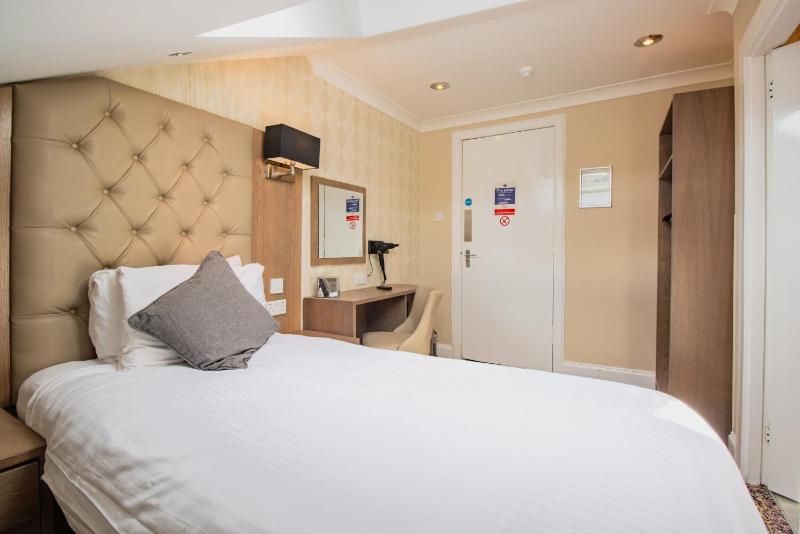 Single Room image 1