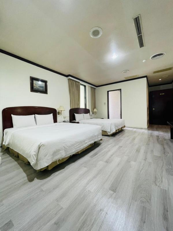 Quadruple Room with Parking image 1