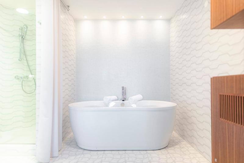 Suite image 2