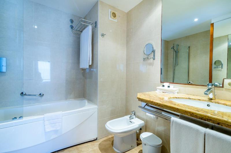 Superior Double Room image 1