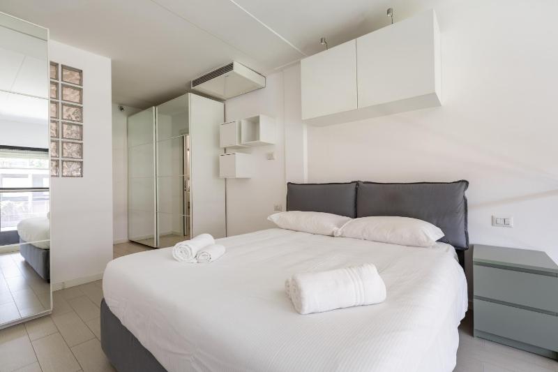 Apartment with Terrace image 3