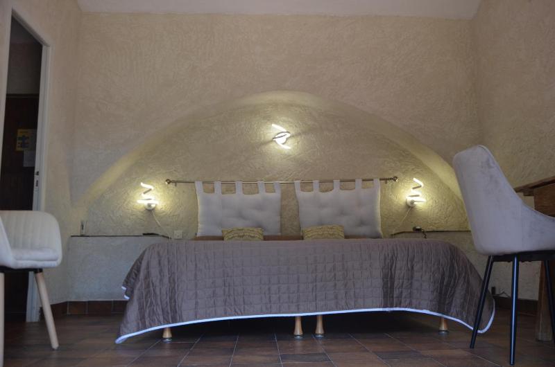 Superior Double or Twin Room with Terrace image 4