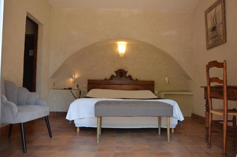 Double Room image 4