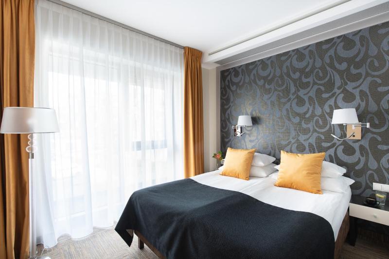 One-Bedroom Apartment image 1
