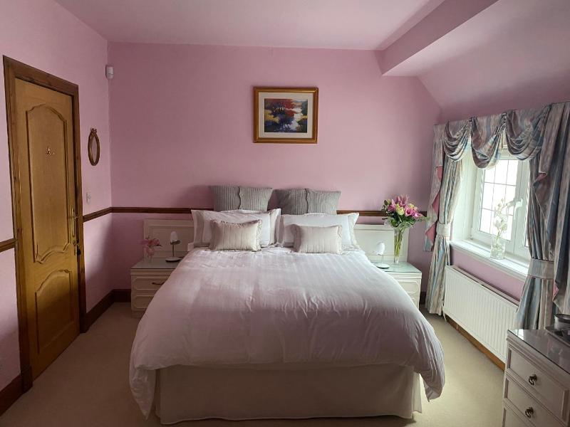 Standard Double Room image 1