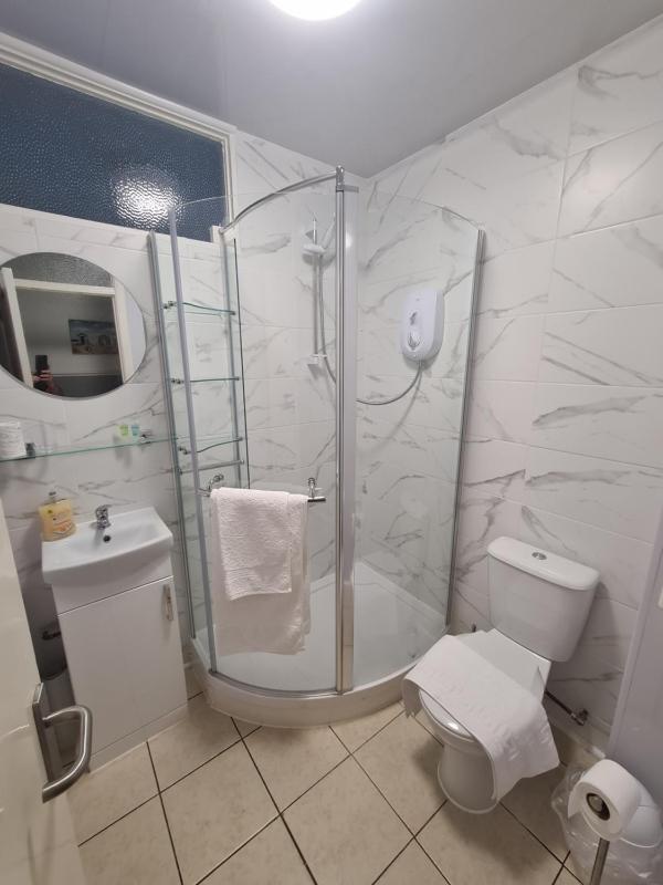 Meadowside Holiday Apartments - image 39