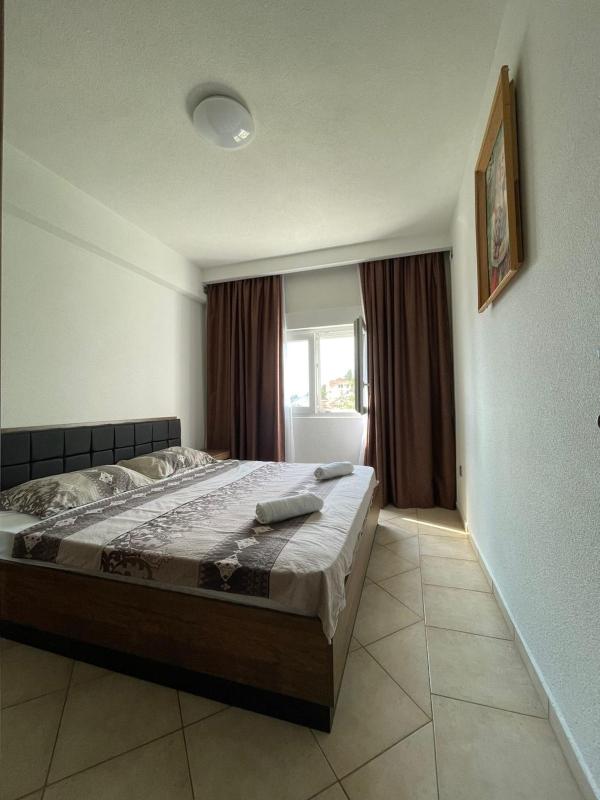 Apartment with Sea View image 3