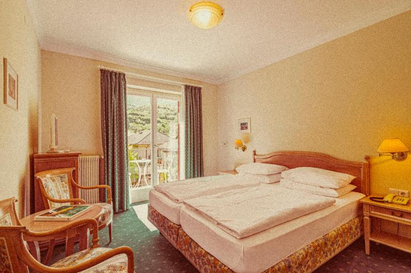 Double Room with Balcony image 1
