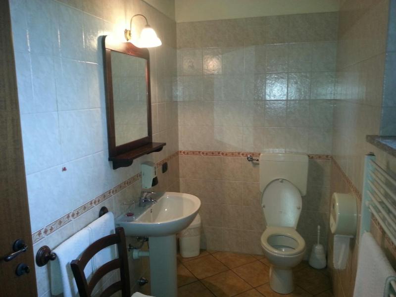 Single Room with Balcony image 2