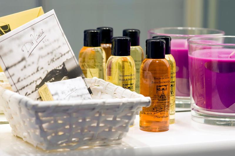 Small Triple Room image 2