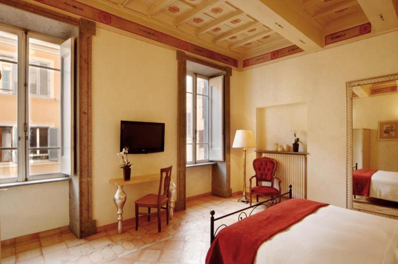 Quadruple Room image 3
