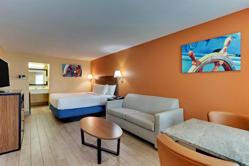 King Room image 2