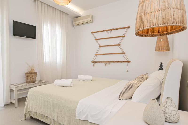 Superior Double or Twin Room with Terrace image 1