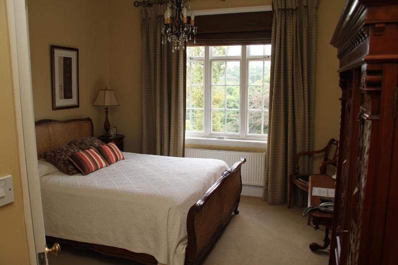 Double Room image 3