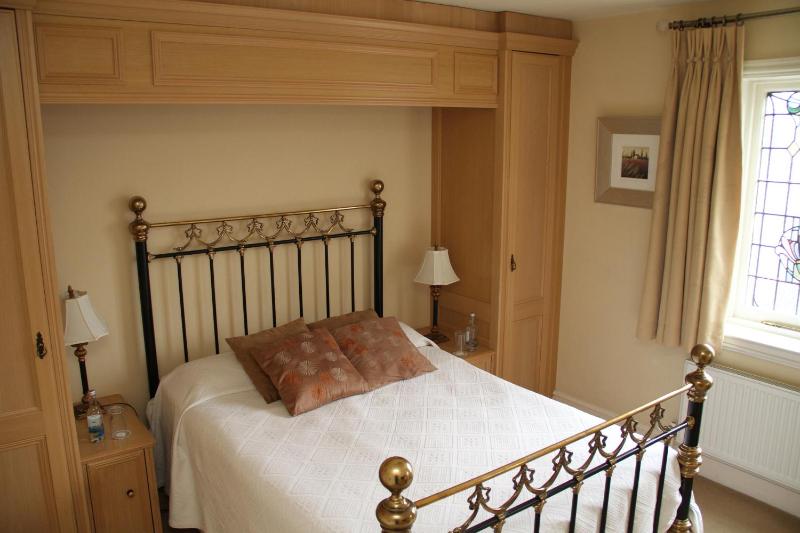 Single Room image 4