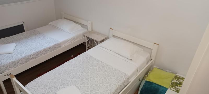 Twin Room with Shared Bathroom image 4