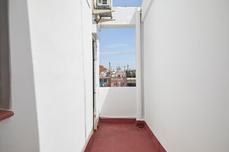 Fisa Rentals Aribau - image 9