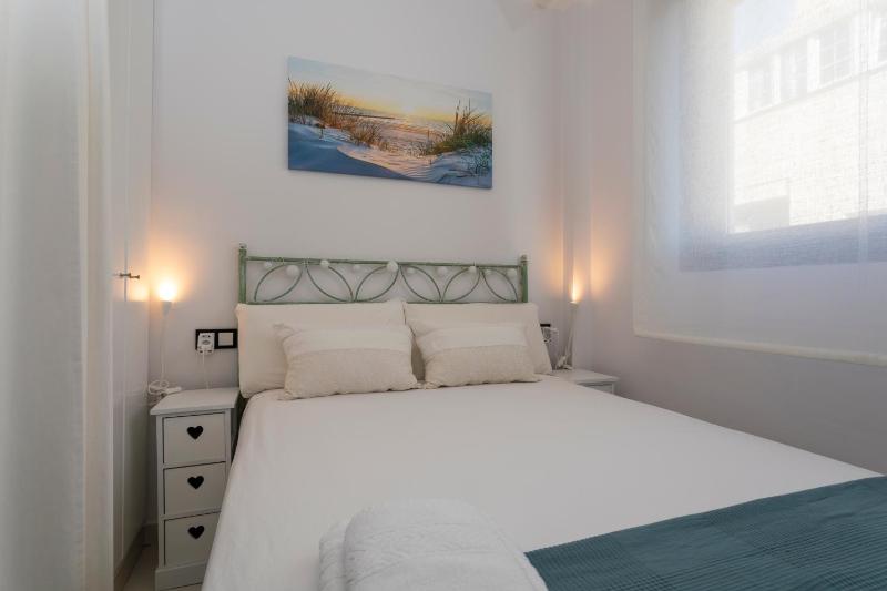 Becalp estudio en el centro by Bookindenia - image 16
