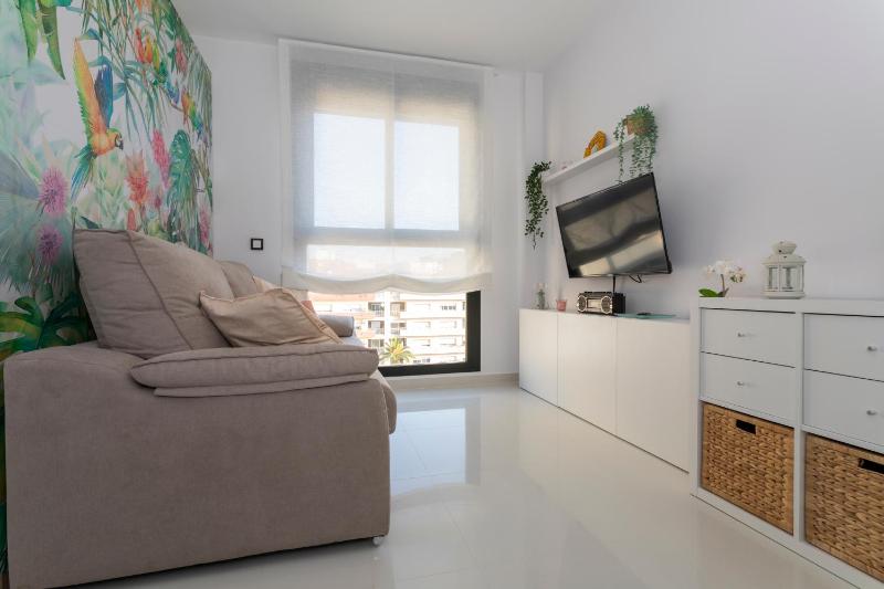 Becalp estudio en el centro by Bookindenia - image 14