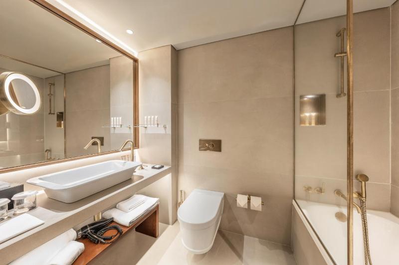 Double or Twin Room Bay View image 1