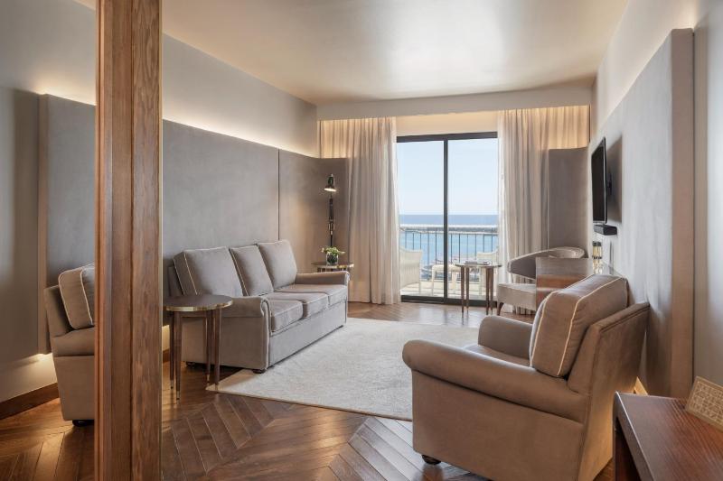 Suite with Ocean View image 3