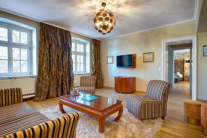 Deluxe Junior Suite image 1