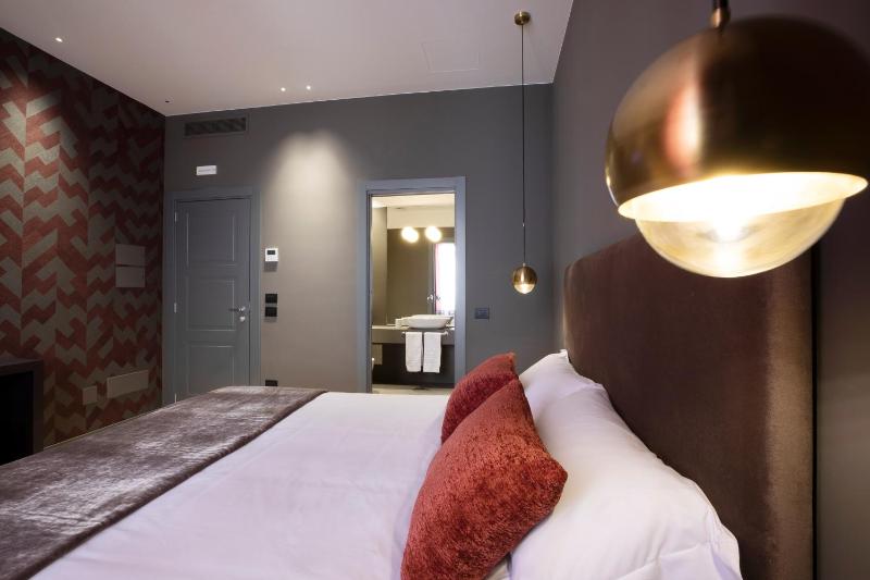 Re Sale Boutique Hotel - image 32