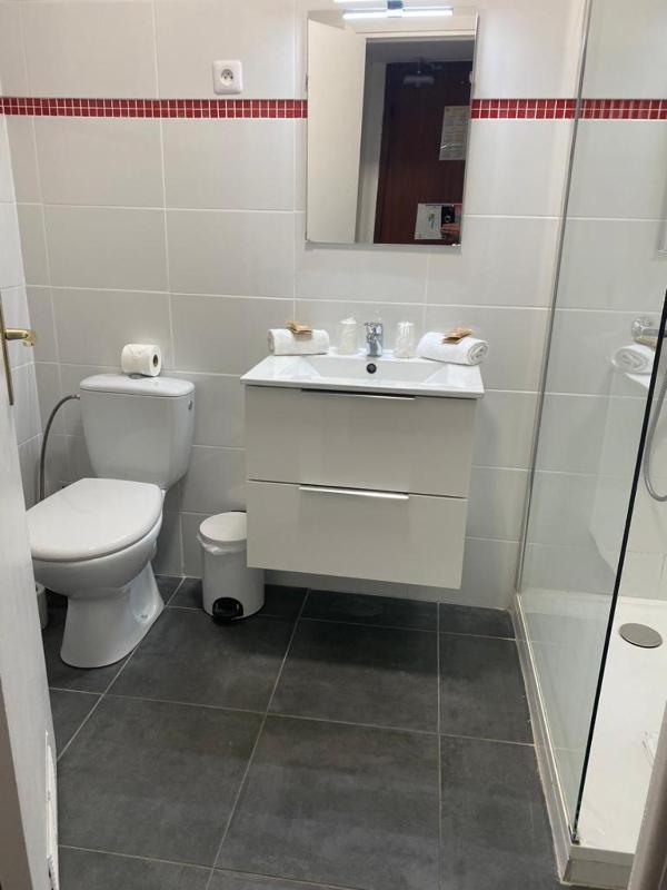 Standard Double Room image 1