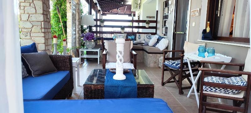Villa - Beach Front image 4