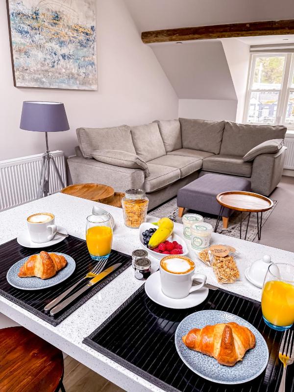 Penthouse Apartment image 4